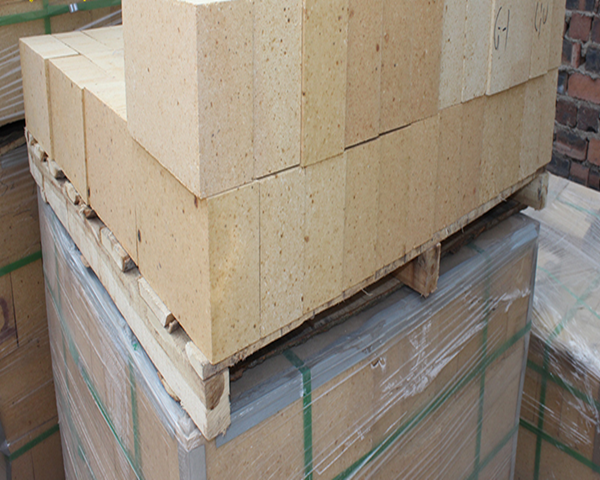 Thermal expansion of high alumina bricks